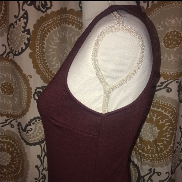 Burgundy fitted midi dress - Picture 4 of 6